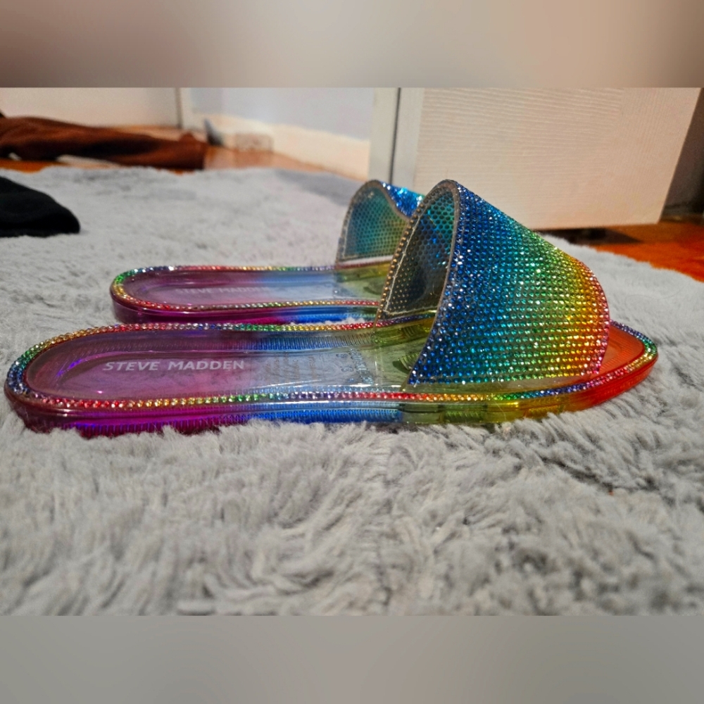 Plastic rainbow rhinestone jacelyn 6 slide steve madden